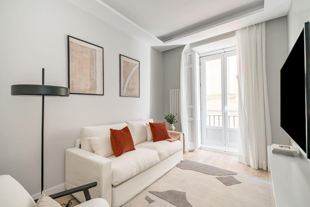 Centro XIII Calle De La Paz 2Br 2Bh Madrid Exterior photo